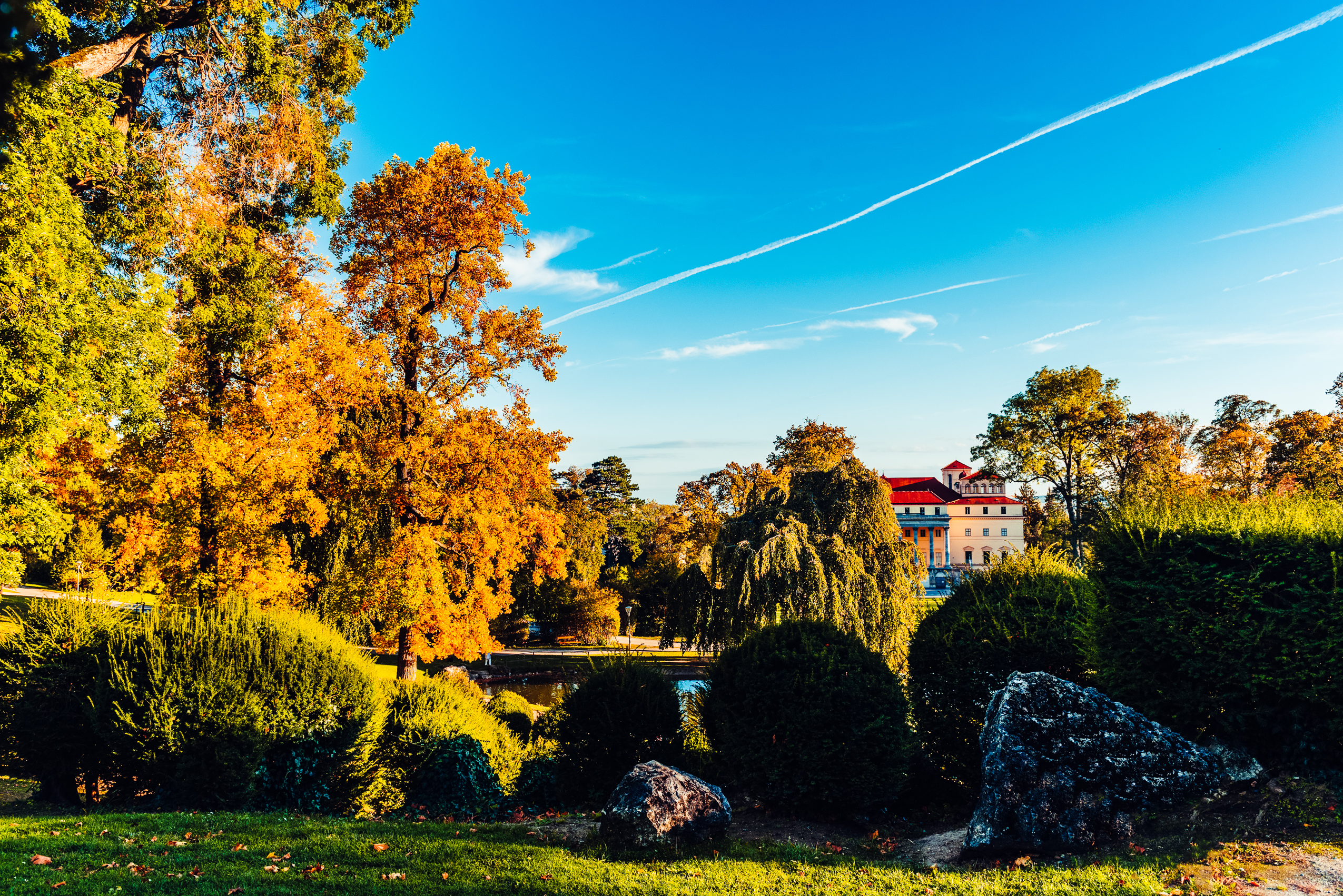 Schloss Esterházy im Herbst